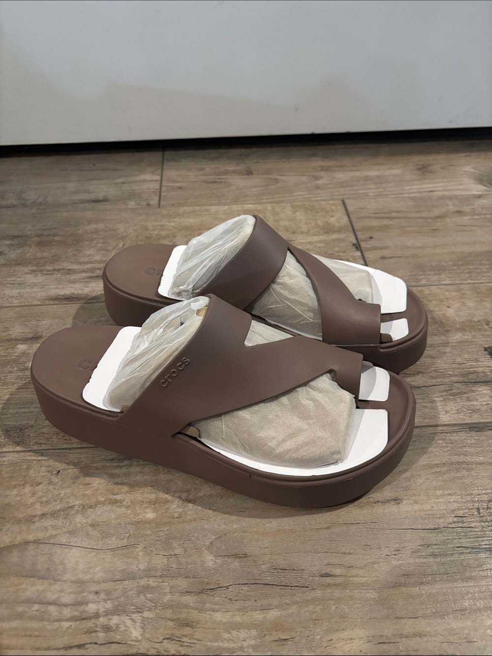 CROCS Brown Slide Sandals - Picture 3 of 9